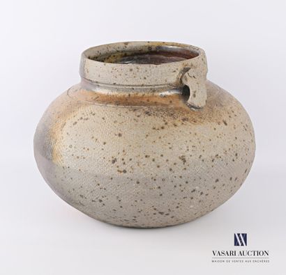 ASTOUL Éric (Né en 1954)

Vase à panse ventrue...