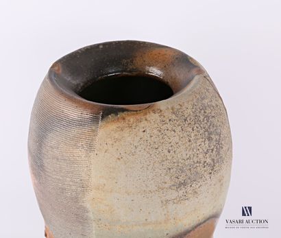 ASTOUL Éric (né en 1954)

Important vase...