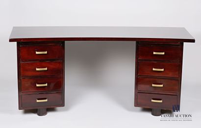 Bureau de milieu en placage d'acajou verni,...