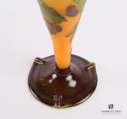 LA ROCHERE

Lampe en verre multicoule à décor...