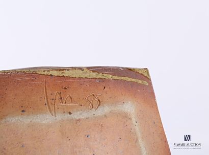 ASTOUL Éric (Né en 1954)

Plat de forme carrée...