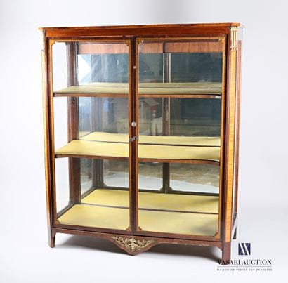 
Rosewood veneer and rosewood inlaid in net...