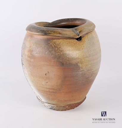 ASTOUL Éric (Né en 1954)

Vase de forme ovoïde...