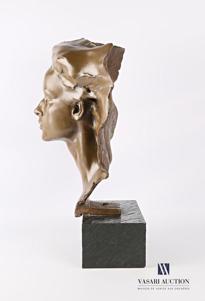 LE NANTEC Jacques (né en 1940)

Ariane

Résine...