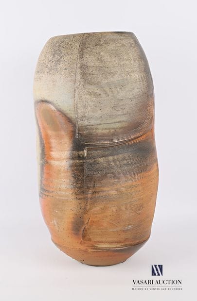 ASTOUL Éric (né en 1954)

Important vase...
