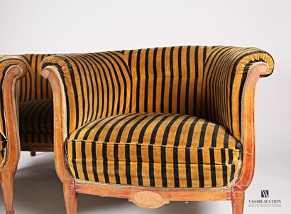 Mobilier de salon en placage de bois marqueté...