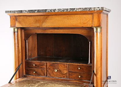 Secretary in walnut and walnut veneer, it...
