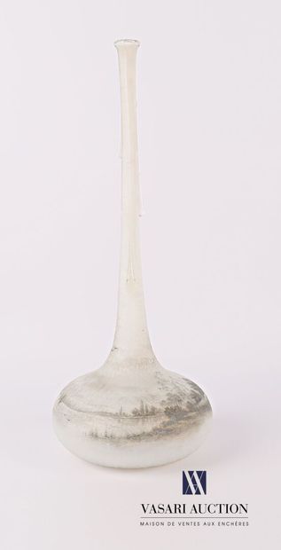 DAUM - Nancy

Vase soliflore en verre givré...