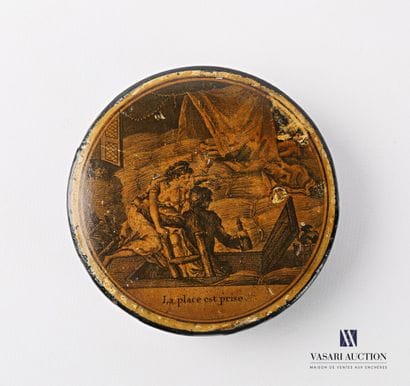 Boiled cardboard box of round shape, the...