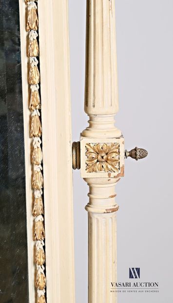 Psyche mirror in moulded, sculpted, cream...