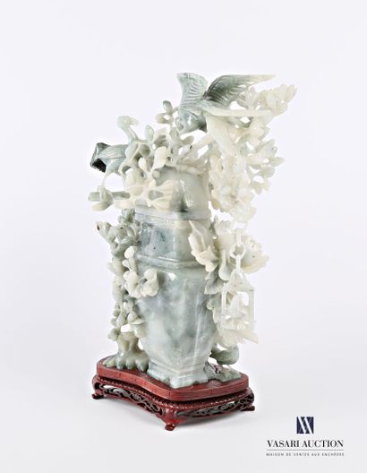 CHINA

Covered vase in greyish white hard...