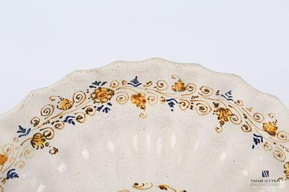 Italy, Faenza

Gadrooned earthenware crespina...