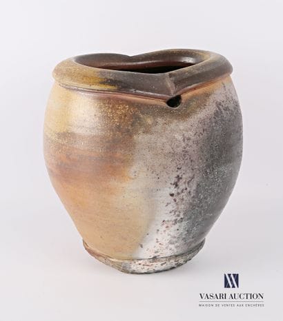 ASTOUL Éric (Né en 1954)

Vase de forme ovoïde...