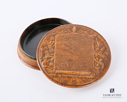 Box in boxwood with carved decoration of...