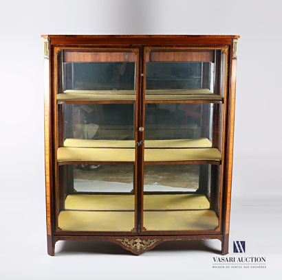 
Rosewood veneer and rosewood inlaid in net...