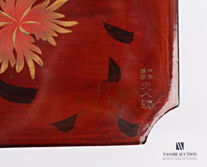 Rectangular box with concave corners made...