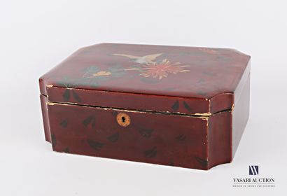 Rectangular box with concave corners made...