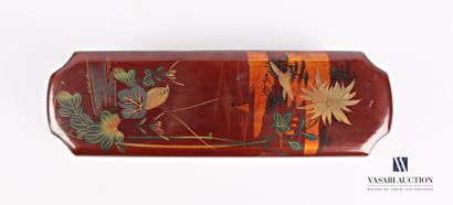 Rectangular glove box with concave corners...