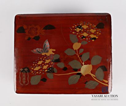 Rectangular box in boiled lacquered cardboard...