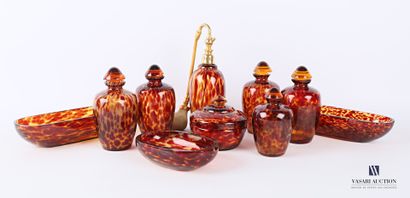 Nécessaire de toilette en verre tacheté à...