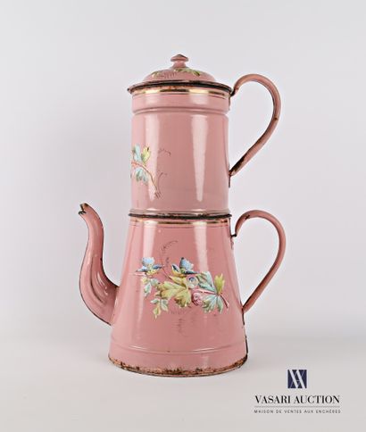 Coffee maker and its truncated cone-shaped...