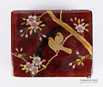 Boîte rectangulaire en carton bouilli laqué...