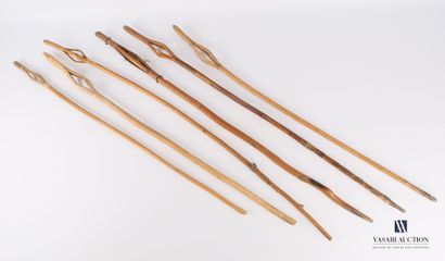 Set of six wooden caged cattails.

Italian...