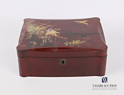 Rectangular box made of boiled lacquered...