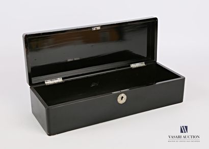 Rectangular glove box made of boiled lacquered...