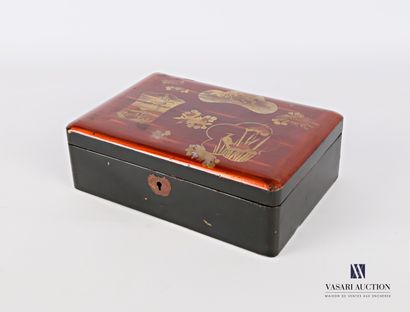Boîte rectangulaire en carton bouilli laqué...
