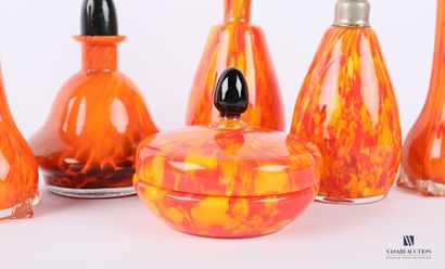 Nécessaire de toilette en verre jaspé dans...