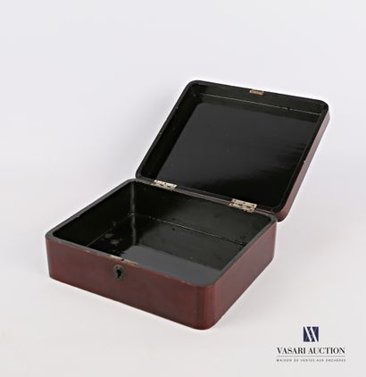 Rectangular box made of boiled lacquered...