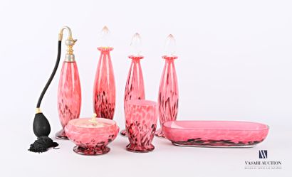 Nécessaire de toilette en verre jaspé dans...