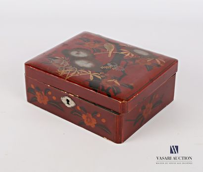 Rectangular box in boiled lacquered cardboard...