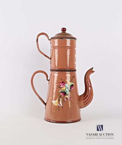 Coffee maker and its truncated cone-shaped...