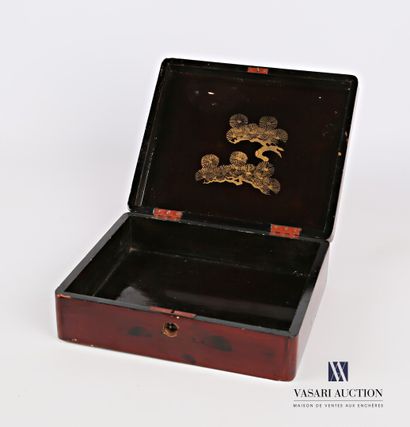 Rectangular box of boiled lacquered cardboard...