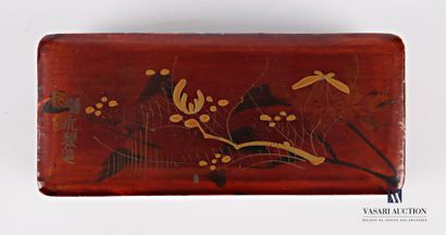 Rectangular box in boiled lacquered cardboard...