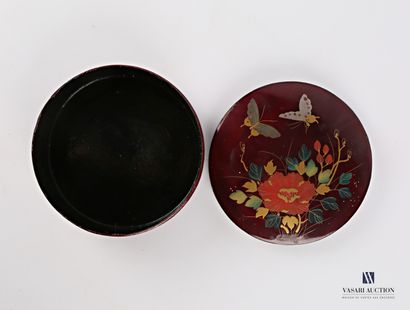 Round shaped box made of boiled and lacquered...