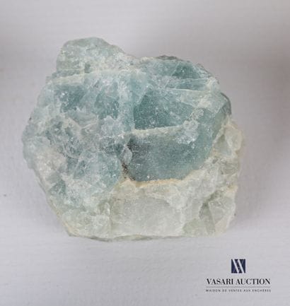 Ensemble d'une cinquantaine de quartz de...