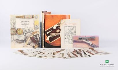 [CATALOGUES & MAGAZINES]

Lot including seven...