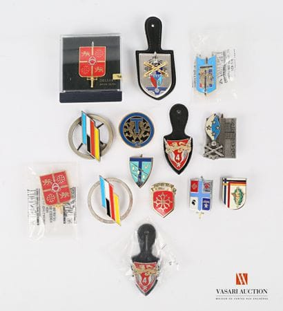 Set of various unit badges: ALAT, TRANSMISSION,...