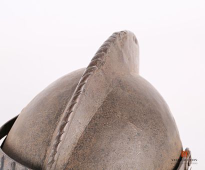 Casque type celata di ferro, casque formé...