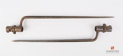 Baïonnette à douille, lame de 410 mm, douille...