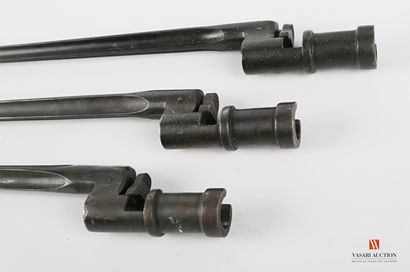 Baïonnette cruciforme pour fusil Mosin-Nagant...