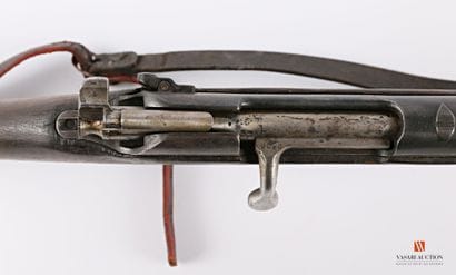 Single shot bolt action hunting rifle, mechanism...