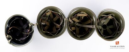Armée française : casques lourds modèle 51,...