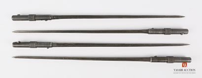 Baïonnette cruciforme pour fusil MAS 36,...