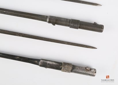 Baïonnette cruciforme pour fusil MAS 36,...