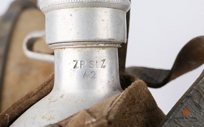Trois bidons individuels de soldat allemand,...