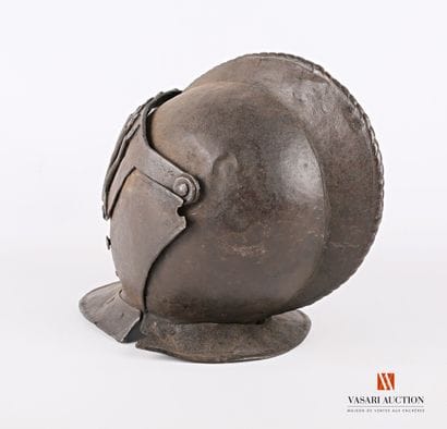 Casque type celata di ferro, casque formé...